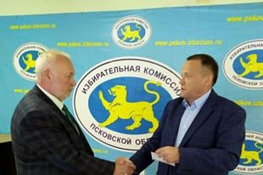 Кандидатом в областной парламент зарегистрирован Игорь Максимов