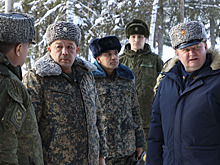 Соединения ЦВО в Сибири посетила военная делегация из Узбекистана