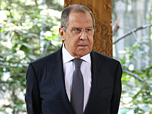 Лаврову в Норвегии подарили "вазу для виски"