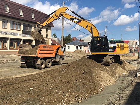 Подрядчик: работы по ремонту улицы Тургенева в Краснодаре не остановлены