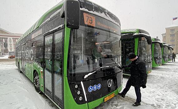 В Курск прибыли 10 электробусов и 3 трамвая, в 2024 ждут еще 50 электробусов и 14 трамваев