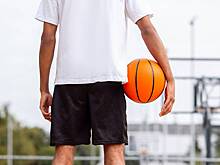 Мужчина ростом 2,2 метра рассказал о проблемах на свиданиях