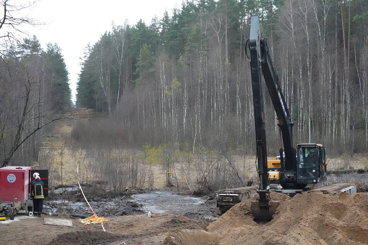 В Литве нашли утонувший в болоте американский БТР