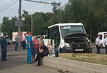 Орловчанка наказала перевозчика за сломанные в автобусе руки