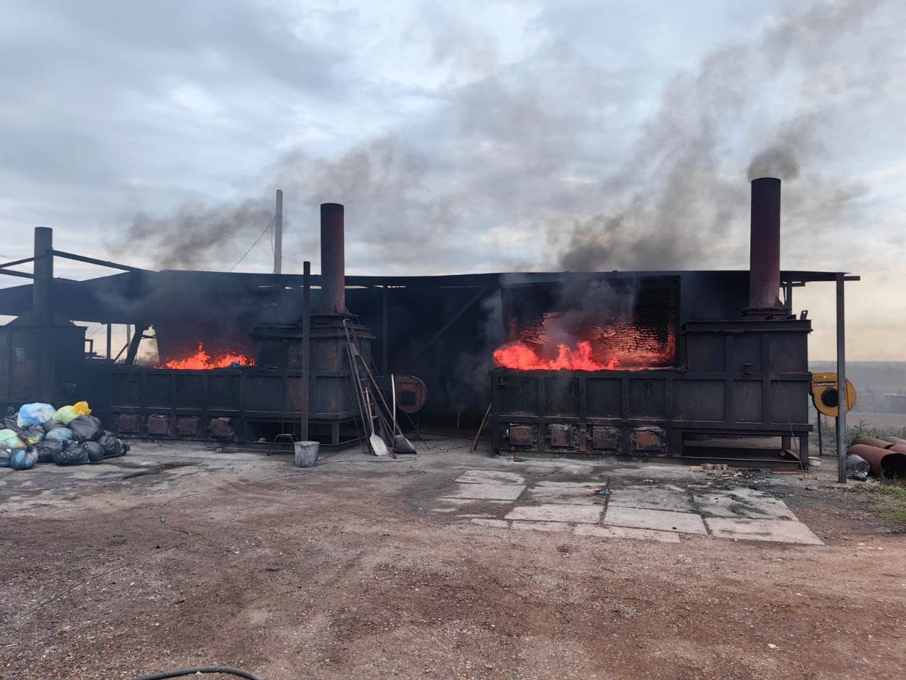 Медицинские отходы в северо-восточном районе Оренбурга сжигают с нарушениями