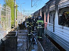 Спасатели ликвидировали пожар в электричке на станции Поварово