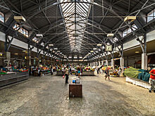 Оператор Кузнечного рынка оспаривает расторжение контракта