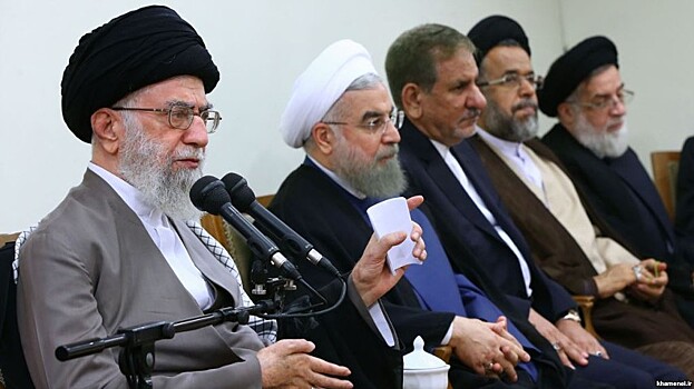 Иран избежал политического кризиса. Роухани неожиданно получил поддержку от Хаменеи