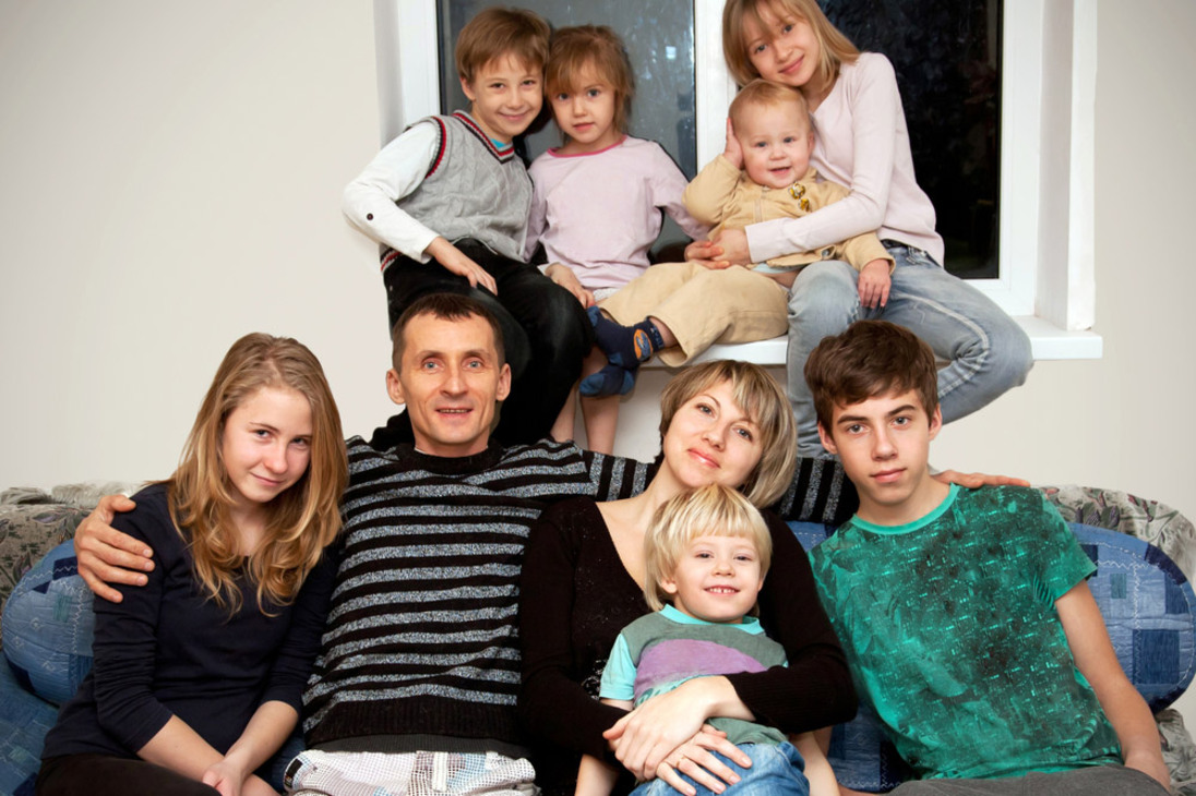 Проезд многодетным. Проездной для многодетной семьи новгородская область. Оплата льгот многодетным. Бесплатный проезд многодетным самара. Бесплатный проезд многодетным самара.