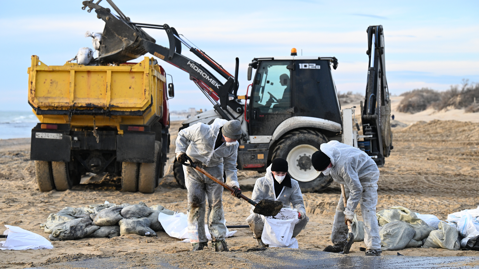 Расследование причин крушения танкеров в Керченском проливе завершено