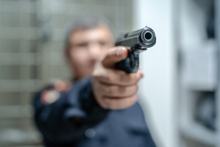 Житель Ейска заказал убийство тестя и попался в ловушку оперативников
