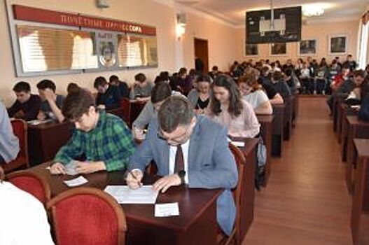 Ректор АлтГТУ написал тест по истории Великой Отечественной войны