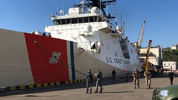 Американский фрегат вошел в порт Одессы