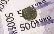 Курс евро пробил годовой максимум