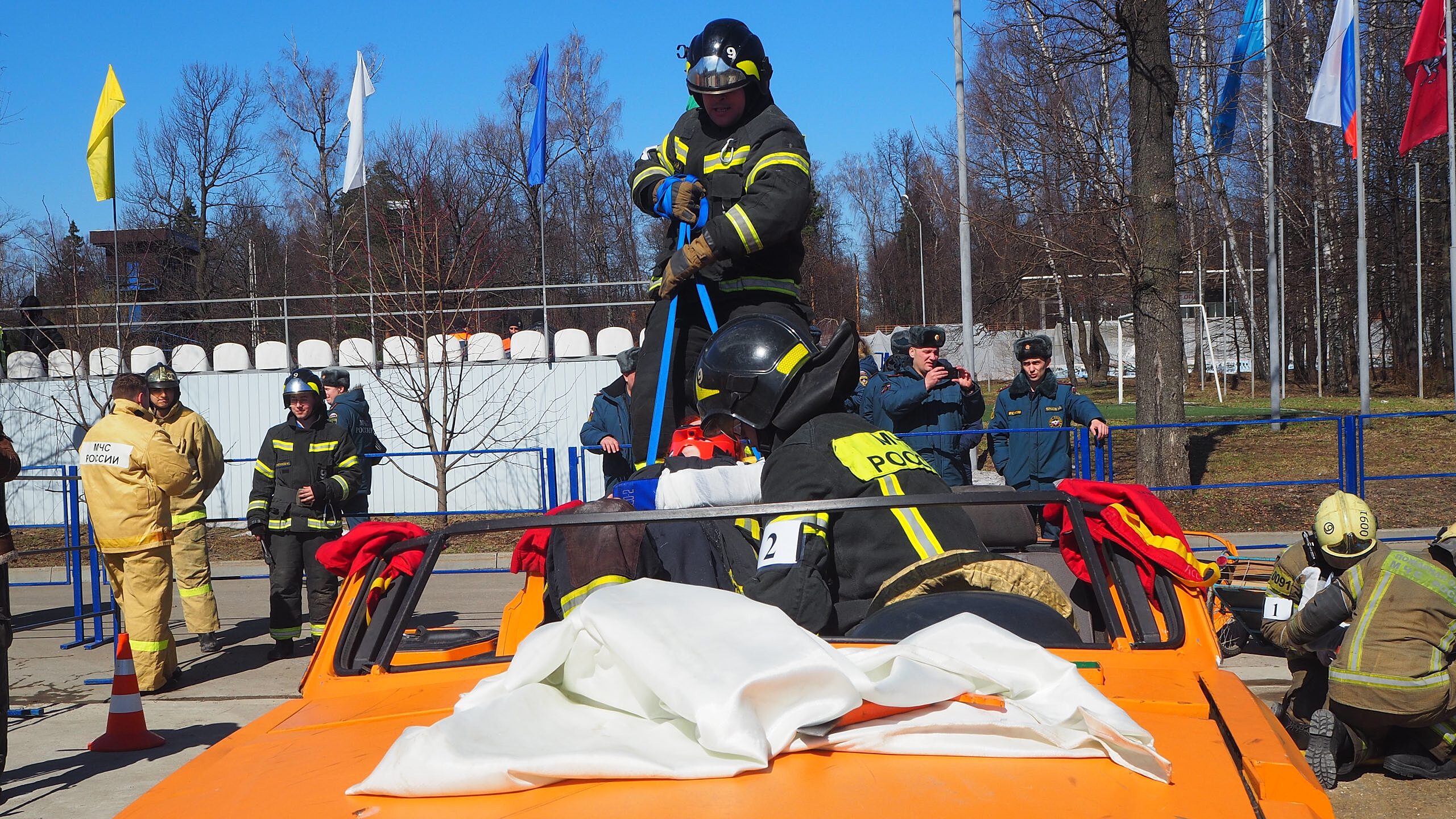 В Москве определили лучших по проведению аварийно-спасательных работ на месте ДТП