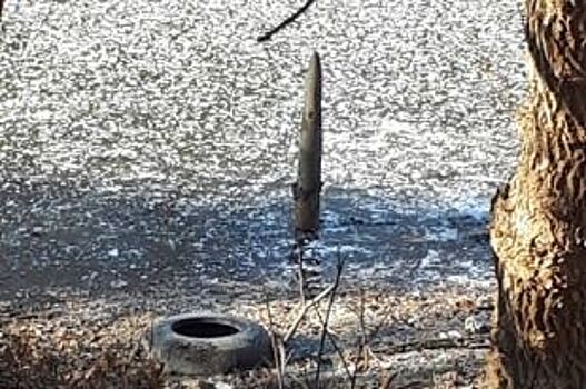 Под Оренбургом на берегу озера найден артиллерийский снаряд