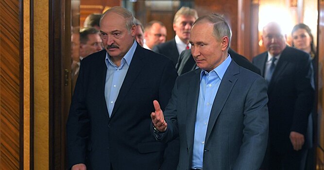 iHNed (Чехия): Лукашенко борется за политическое выживание. Путин ищет возможность сохранить власть даже после завершения своего президентского мандата