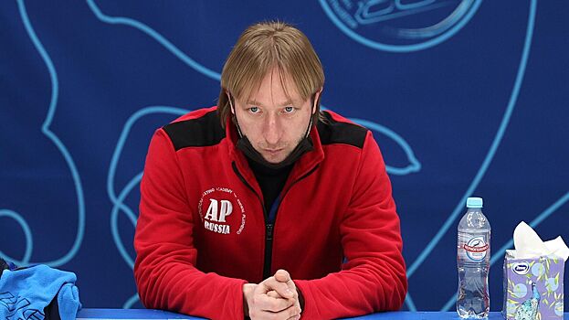 Плющенко запросил 25 млн рублей из Президентского фонда на ледовые шоу
