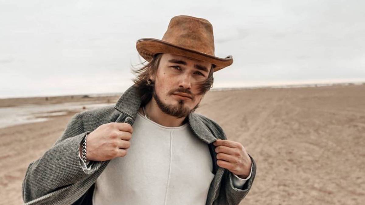 Умер актер дубляжа Петр Вечерков