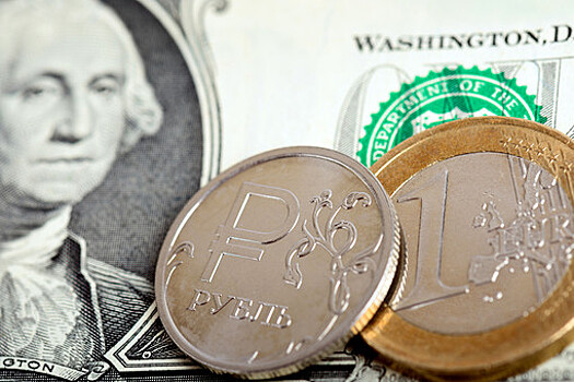 Курс евро поднялся выше 88 рублей впервые с марта