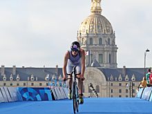 Паратриатлонист Чеботарев о заплыве в Сене: «Течение хорошее, вода приятная. Счастлив, что выступил в Париже»