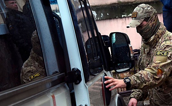 ФСБ пришла к мурманской экоактивистке после речи Греты Тунберг