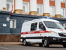 Железногорская районная больница получила новую машину скорой помощи от завода УАЗ