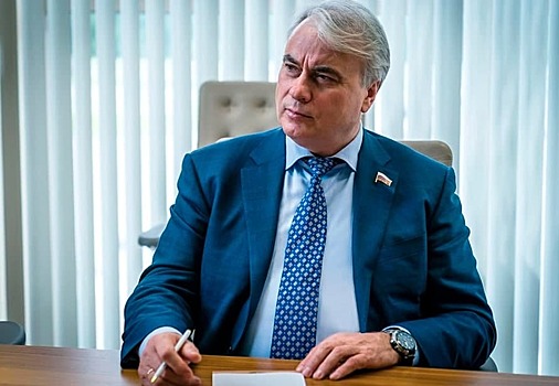 Депутат Госдумы пожаловался на пенсию в 24 тысячи рублей
