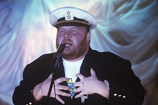 Исчез с экранов и был записан в «покойники»: как сейчас выглядит звезда 90-х Сергей Крылов