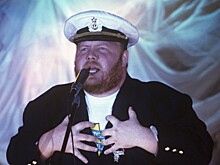 Исчез с экранов и был записан в «покойники»: как сейчас выглядит звезда 90-х Сергей Крылов