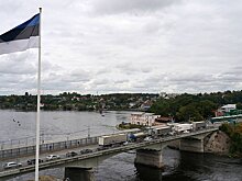 Эстонцы выстроились в огромные очереди у границ России ради дешевого шопинга