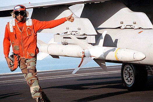 США заказали "охотника" на С-400