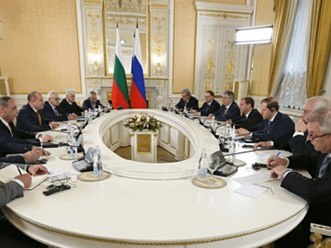 Россия и Болгария обсудили реализацию совместных проектов в промышленности и других областях