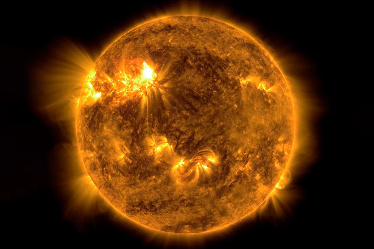 На Солнце зарегистрировали очередную мощную вспышку