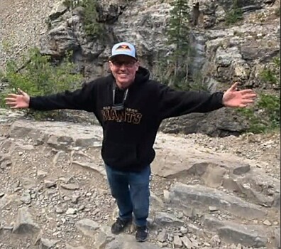 Мотоциклист снял на видео свое падение с 18-метрового обрыва