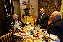 Префект ЦАО Владимир Говердовский посетил ветерана Великой Отечественной войны