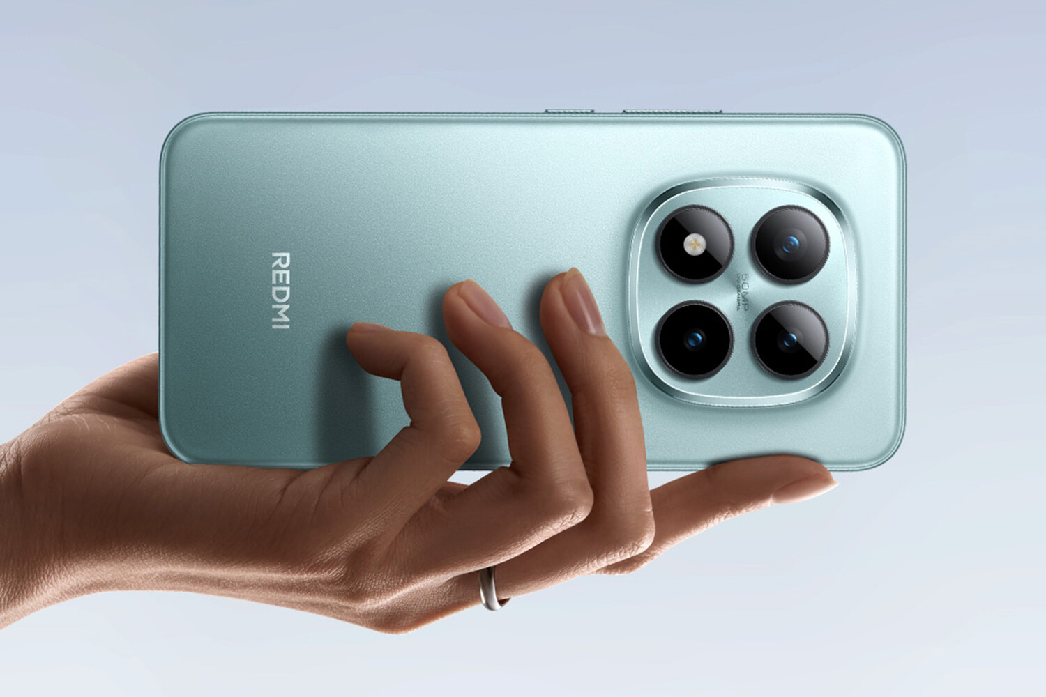 Представлен мощный и защищенный Redmi Note 15 Pro