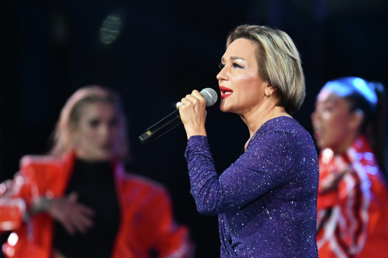 57-летняя Буланова прокомментировала слухи о подготовке к беременности