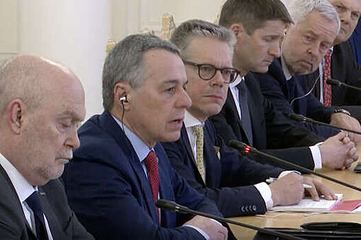 Глава МИД Швейцарии Кассис хотел занять место в российской делегации