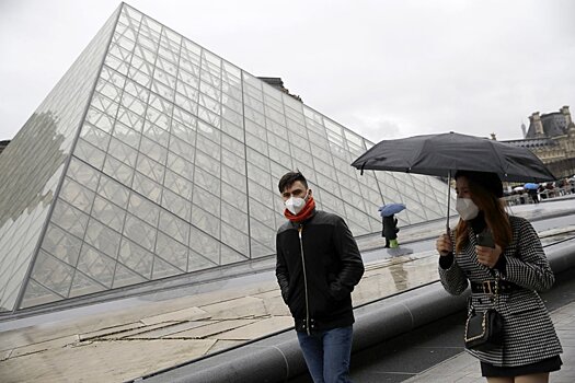 Парижский Лувр откроется в начале июля