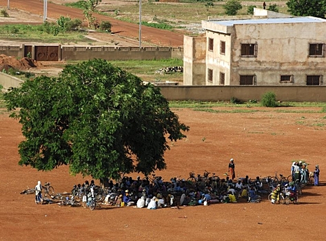В Буркина-Фасо 24 человека погибли после нападения на церковь