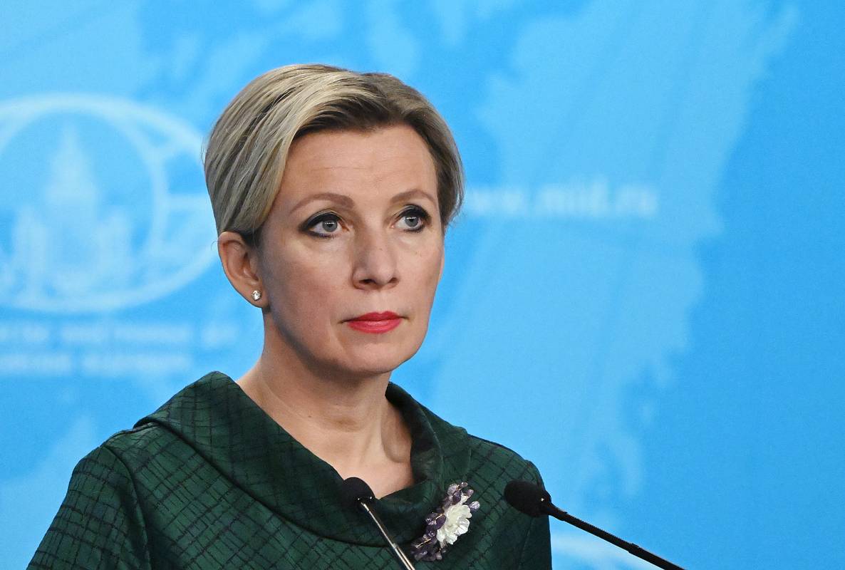 Захарова рассказала об отказе западных телеканалов приехать на место удара в ЛНР