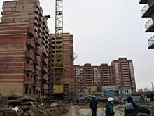 Азат Нигматзянов осмотрел проблемные дома в Казани и пообщался с дольщиками