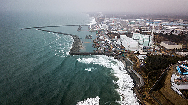 В Японии начали сброс третьей партии воды с АЭС "Фукусима-1"