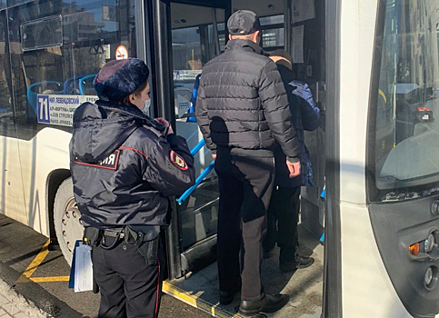 В общественном транспорте Ростова поймали 340 безмасочников