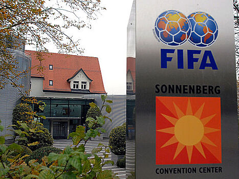 Почему ФИФА закрывает глаза на нарушения своего устава