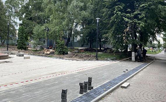 В Курске в парке Рокоссовского уложат тротуарную плитку на 23,6 млн