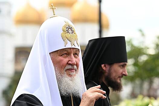 Патриарх Кирилл поздравил Путина с днем рождения