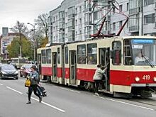 В Петербурге ретро-трамвай попал в ДТП