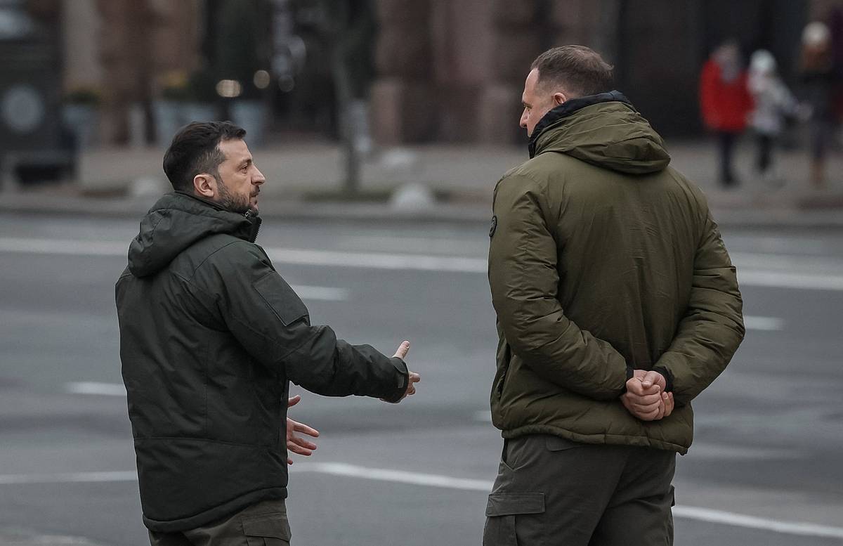 Экс-премьер Украины назвал ставшее ударом для Зеленского событие